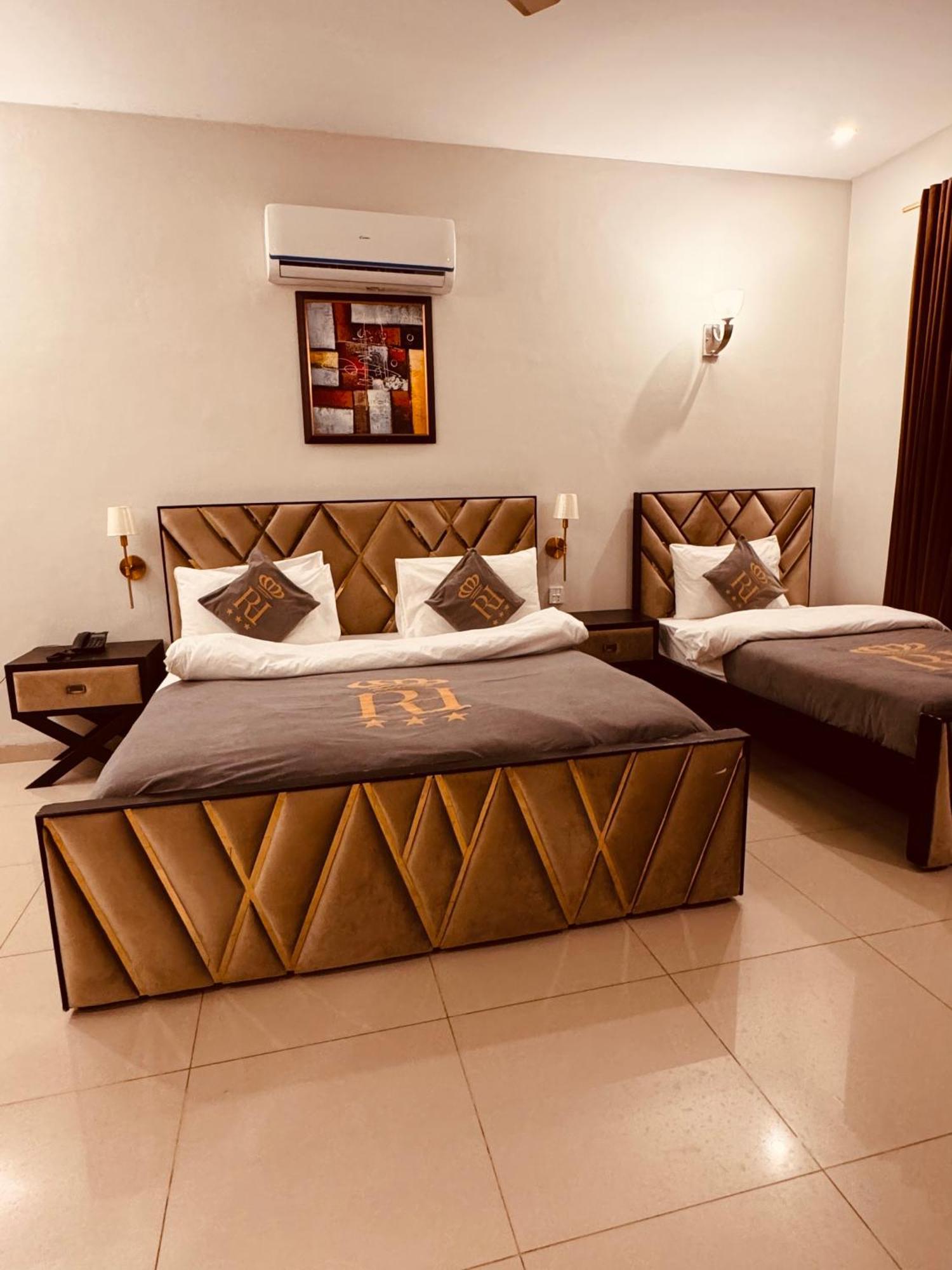איסלמאבד Reina Boutique Hotel - G9 מראה חיצוני תמונה