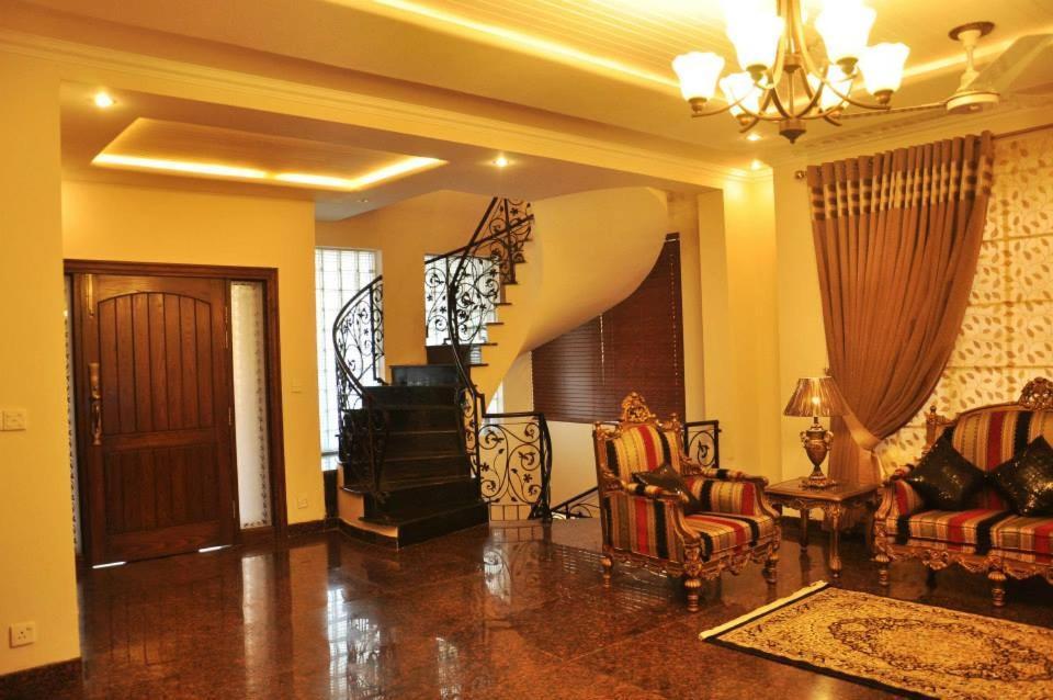 איסלמאבד Reina Boutique Hotel - G9 מראה חיצוני תמונה